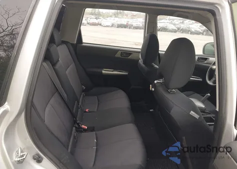 2010 Subaru Forester 2.5X из США, поврежденный, VIN JF2SH6AC0AG740011